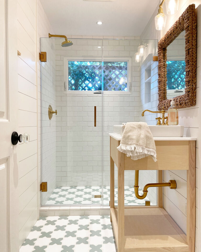 30 Different White Subway Tile Shower Designs | Fireclay Tile