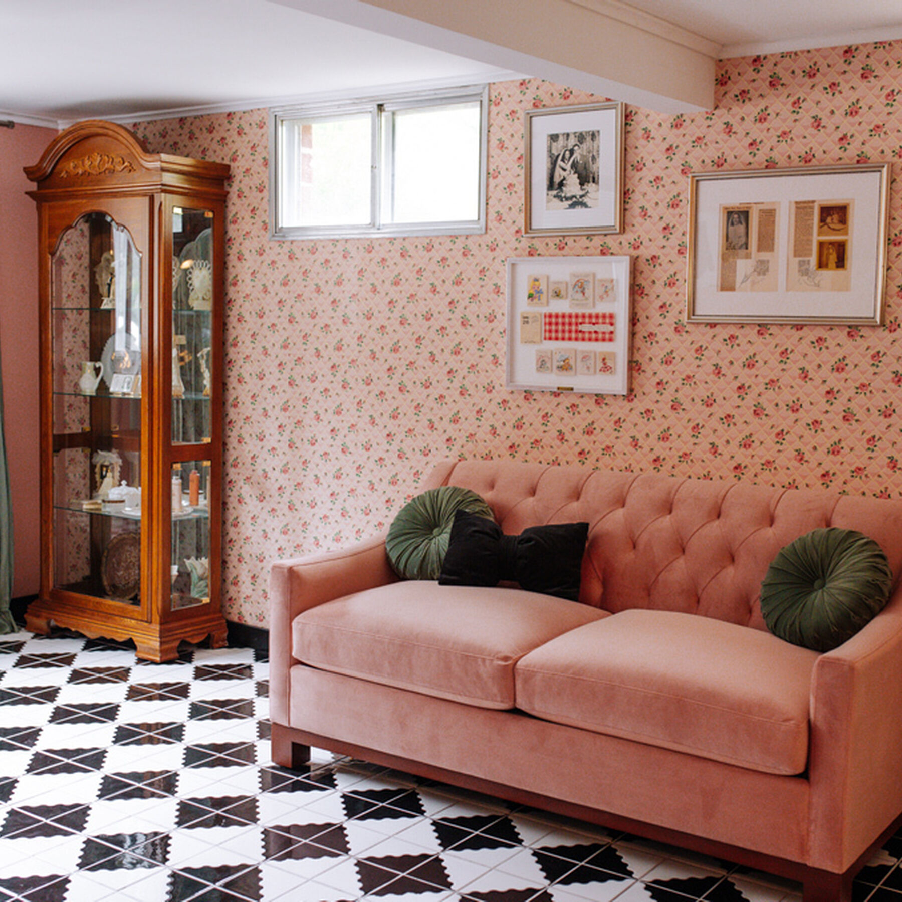 Foxcroft Estate Bridal Suite Squiggle Floor Fireclay Tile