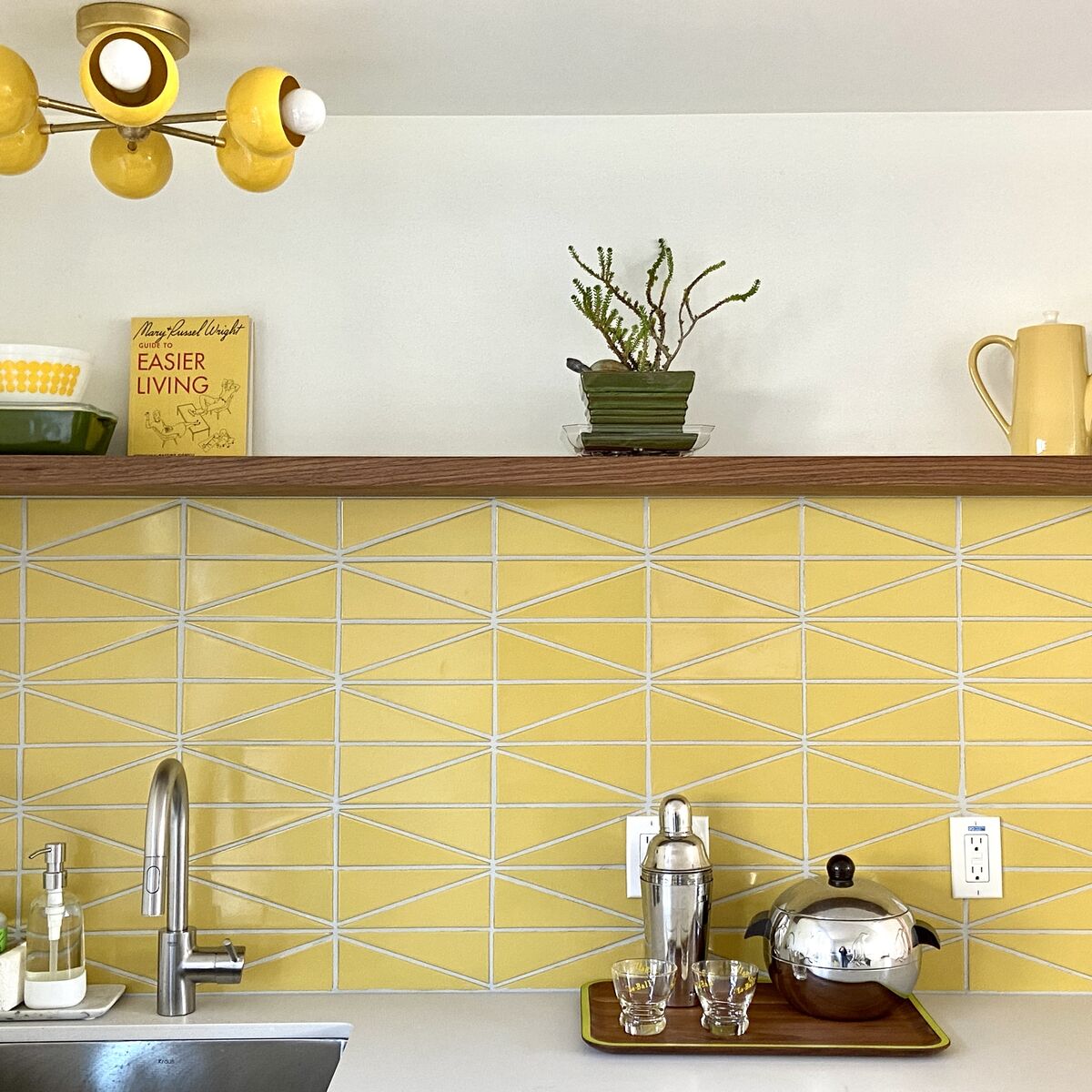 Sunny Scalene Midcentury Kitchen Backsplash Fireclay Tile
