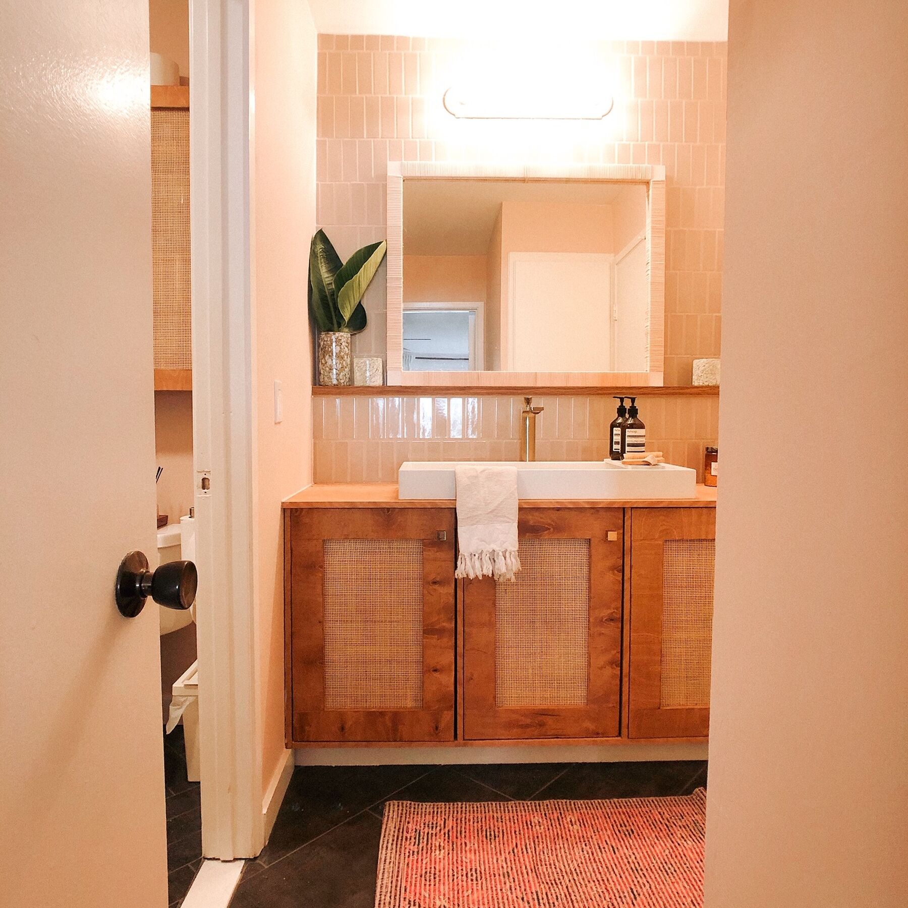 Naturally Neutral Bathroom Tiles | Fireclay Tile