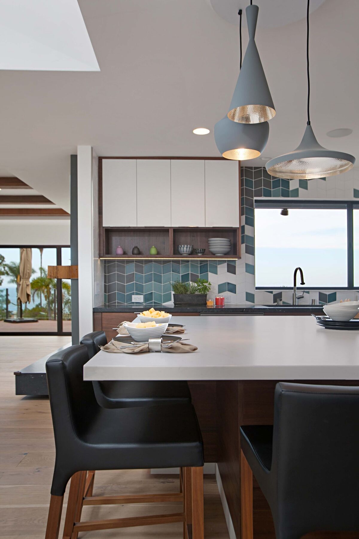 Multicolored Blue Diamond Kitchen Fireclay Tile